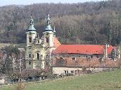 Klášter augustiniánů (Dolní Ročov, Ročov, Česko)