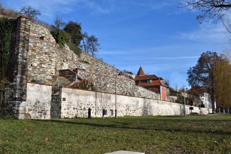 Náhled