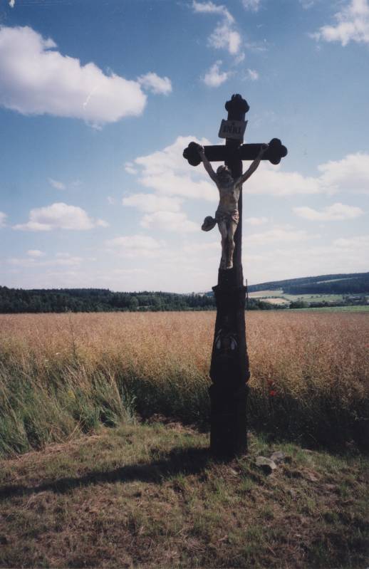 dřevěný kříž - Památkový Katalog